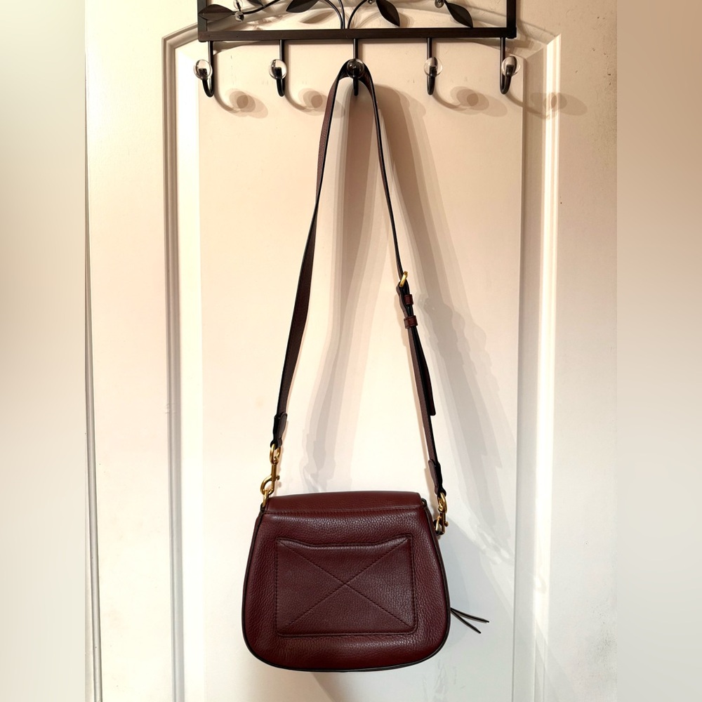 Marc Jacob’s Recruit Nomad Burgundy Leather Crossbody Bag - Picture 8 of 10